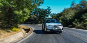 GAC lança assinatura do GS4 híbrido no Brasil