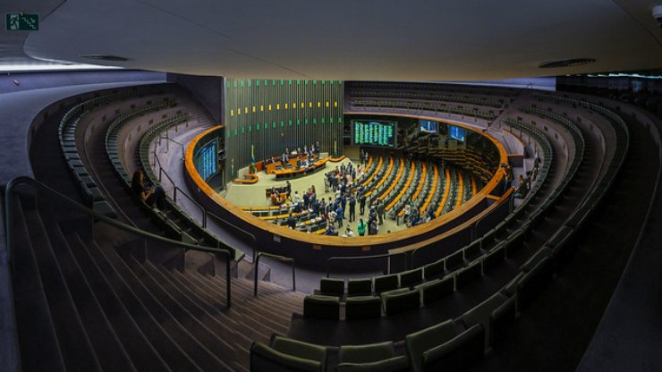 Senado renova 74% das vagas e muda força do Congresso em 2027