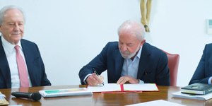 Sem "todes": Lula sanciona lei que proíbe uso de linguagem neutra