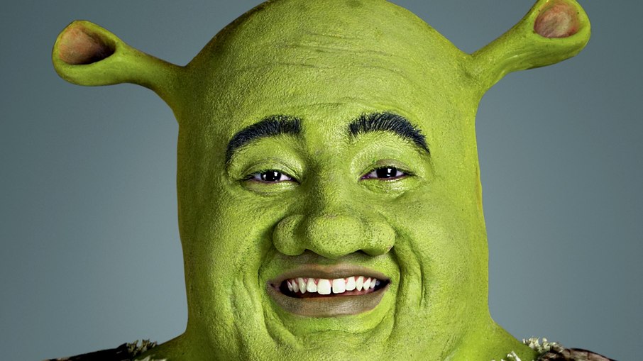 Diego Luri deu vida ao personagem Shrek no teatro  