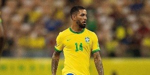 Vasco briga com europeus por meia com passagens pela Seleção