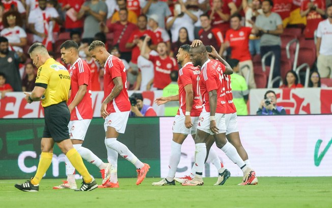 Valencia em partida contra o Brail de Pelotas Valencia em partida contra o Brail de Pelotas