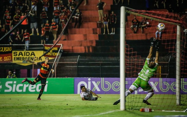 Sport e Vitória vencem em noite rubro-negra na Copa do Nordeste