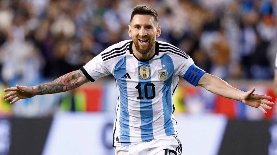Seleção pagará R$ 74 milhões para enfrentar Argentina de Lionel Messi em amistoso Seleção pagará R$ 74 milhões para enfrentar Argentina de Lionel Messi em amistoso
