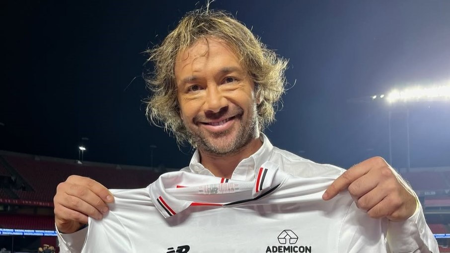Diego Lugano afirma que convocar Neymar no momento é 'forçar a barra' Diego Lugano afirma que convocar Neymar no momento é 'forçar a barra'