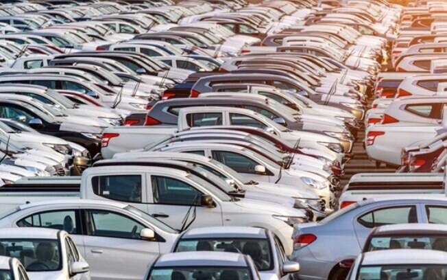 Carros usados ultrapassam 15 milhões de vendas em 2021
