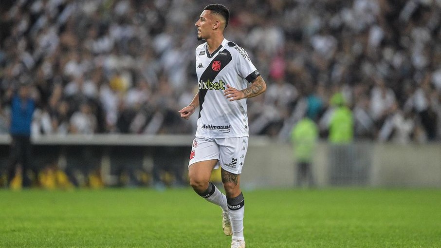 Zé Vitor pode receber chances em 2023