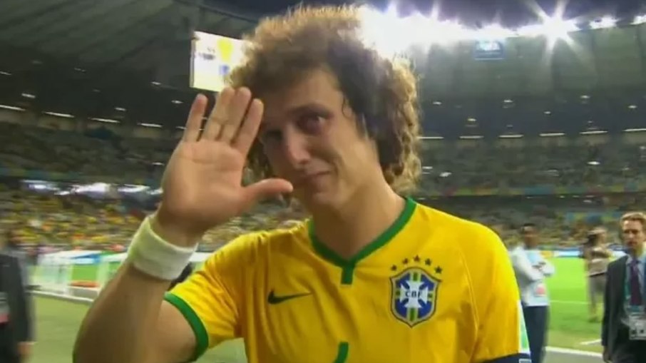 David Luiz pediu desculpas aos brasileiros pelo vexame passado David Luiz pediu desculpas aos brasileiros pelo vexame passado