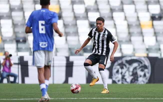 Galo e Raposa pressionaram a defesa, mas o placar permaneceu inalterado em BH