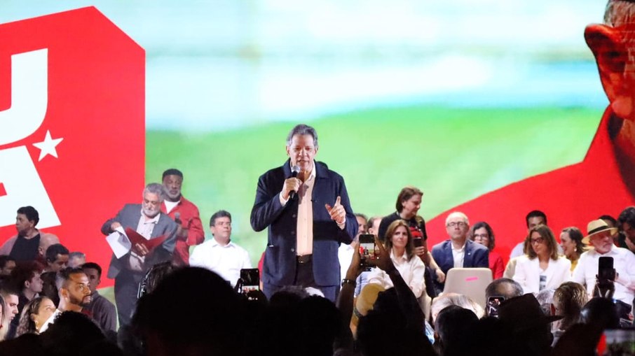 Fernando Haddad discursa na convenção