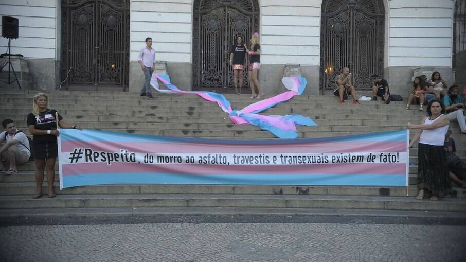 A média é de um assassinato de transexual a cada 48 horas no Brasil
