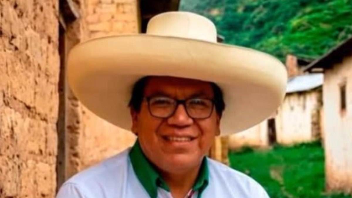 Sánchez rejeita antecipadamente governo de Fujimori e amplia tensão no pós-eleição peruana Sánchez rejeita antecipadamente governo de Fujimori e amplia tensão no pós-eleição peruana