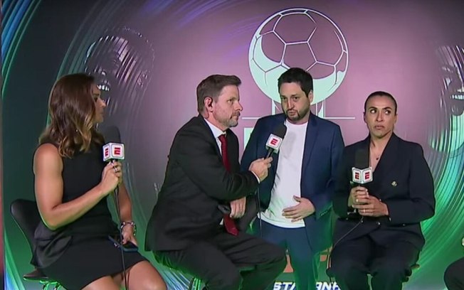 Estevão ganha a Bola de Ouro (MVP), além da Bola de Prata de revelação e melhor atacante Estevão ganha a Bola de Ouro (MVP), além da Bola de Prata de revelação e melhor atacante