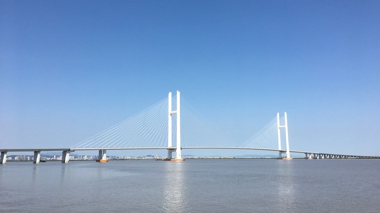 Como é a ponte entre China e Coreia do Norte aberta após 12 anos?