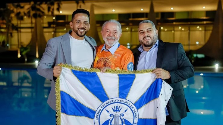 TSE recebe ação do Novo contra Lula e escola de samba do RJ