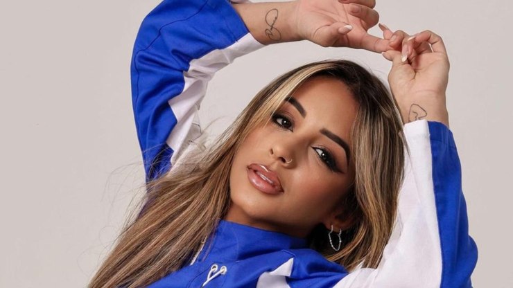 Larissa Ávila rebate preconceito e faz desabafo sobre xenofobia