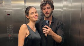 Chay Suede e Laura Neiva anunciam terceira gravidez