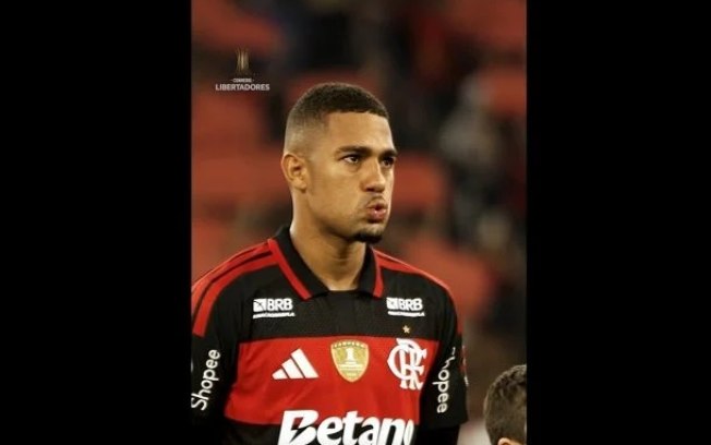 Samuel Lino se emociona em entrada do Flamengo no Maraca