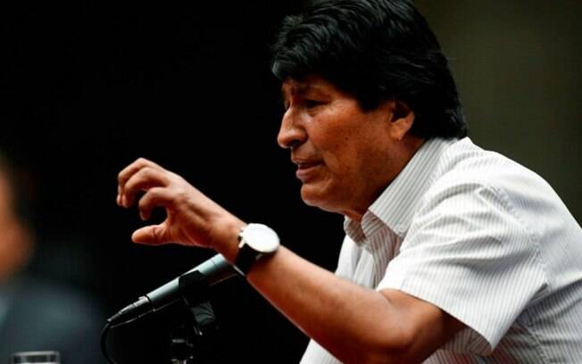 Evo Morales repudia declaração de Tite sobre altitude na Bolívia: 'Você tem que jogar onde nasceu'
