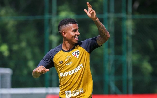 Dorival Júnior iniciou a preparação para o clássico com o Corinthians