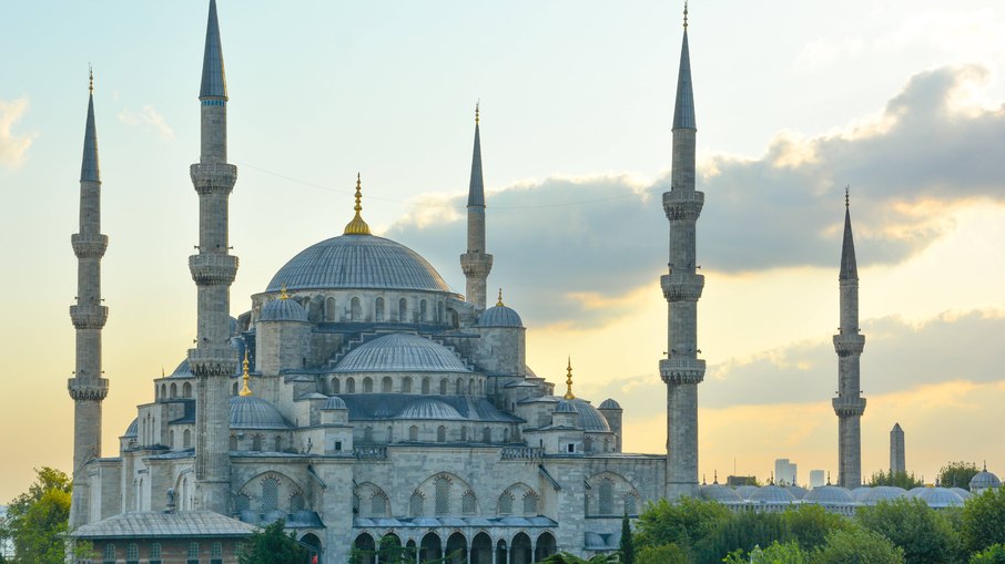 A Mesquita do Sultão Ahmed, também conhecida como Mesquita AzulI, em Istambul
