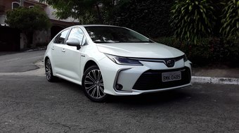 Toyota%20expande%20planta%20em%20Sorocaba%20para%20produzir%20novo%20Corolla%20e%20picape%20in%C3%A9dita