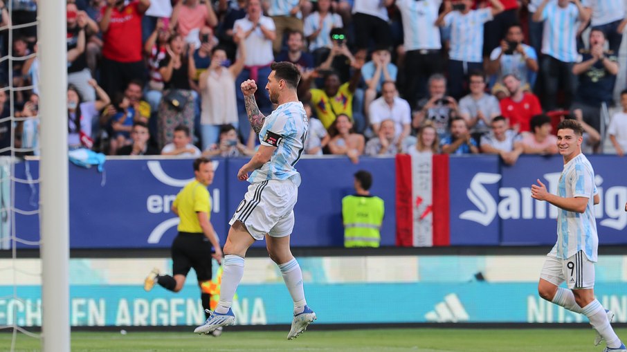 Messi foi o nome do jogo em amistoso da Argentina contra a Estônia