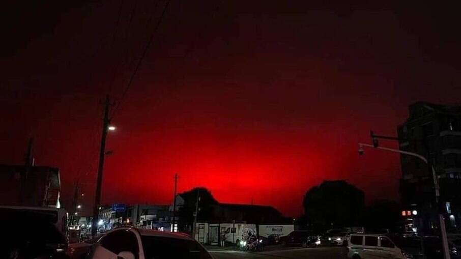 Céu ficou vermelho na cidade de Zhoushan, na China 