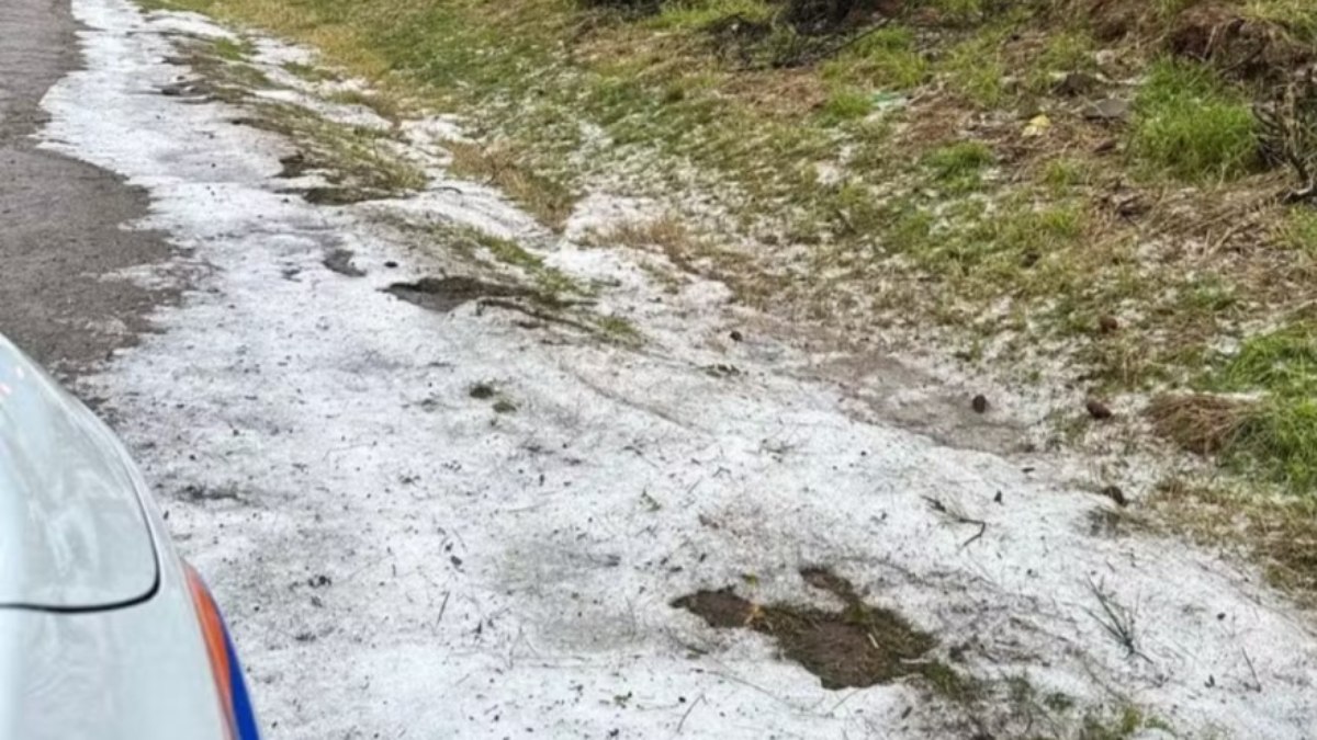 Ciclone traz chuva e granizo para parte do país - Foto