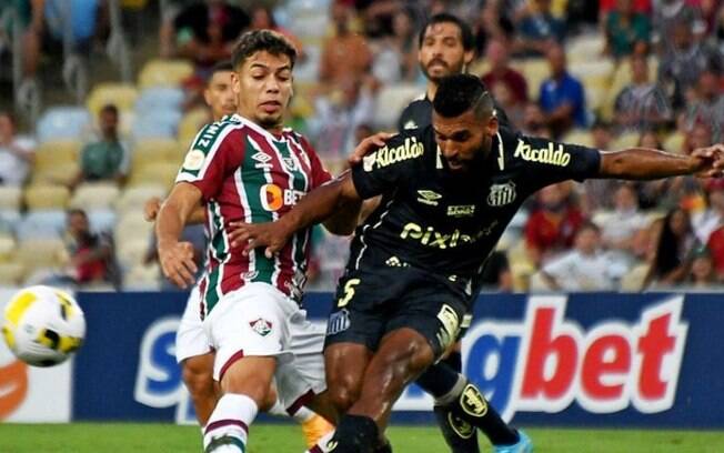 Nonato lamenta empate do Fluminense na estreia no Brasileirão: 'Pecamos no último passe'