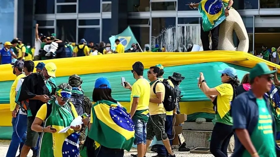 Padre nega envolvimento nos atos de 8 de janeiro