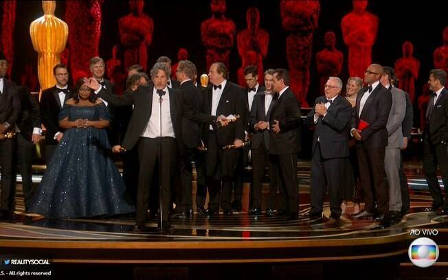 Equipe e elenco de Green Book recebe o Oscar de Melhor Filme