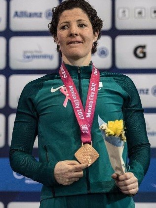 Raquel Viel no pódio em Mundial no México em 2017