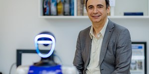 Professor da UFG é apontado como autoridade máxima em IA