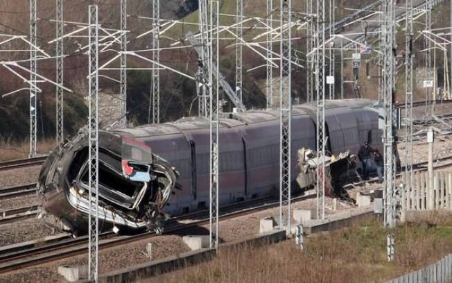Trem que matou dois na Itália viaja a 290 quilômetros por hora