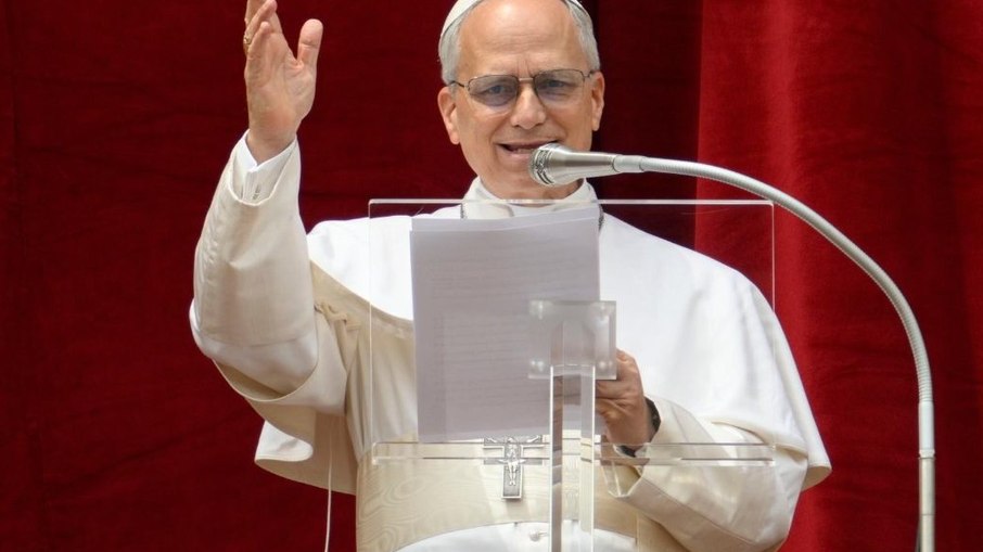 Papa Leão XIV faz sua primeira missa de domingo e se emociona Papa Leão XIV faz sua primeira missa de domingo e se emociona