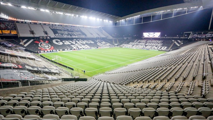 Corinthians suspende parcela da Arena enquanto negocia com a Caixa