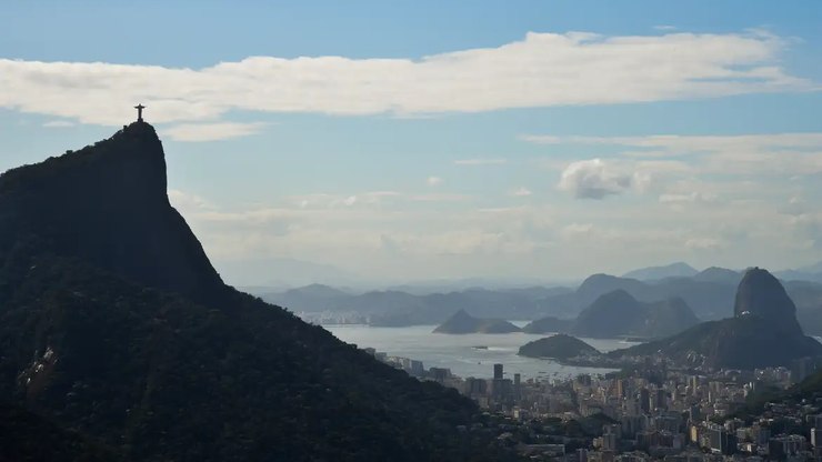 Tempo firme segue no Rio nesta sexta-feira de sol