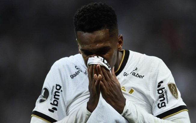 Corinthians e Jô são condenados a pagar R$ 13 milhões a clube japonês