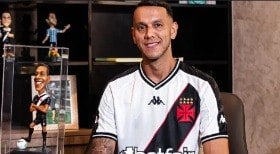 Ao lado do filho, jogador do Vasco é assaltado com fuzil no Rio de Janeiro