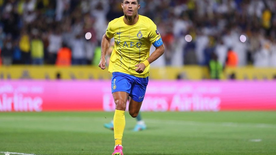 Cristiano Ronaldo vira 'garçom' e Al-Nassr vence mais um