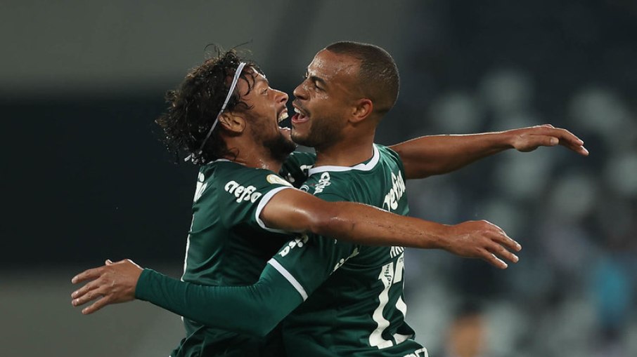 Botafogo perde de virada para o Palmeiras