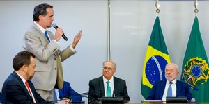 Fim da "taxa das blusinhas": entidades apontam ameaça a empregos