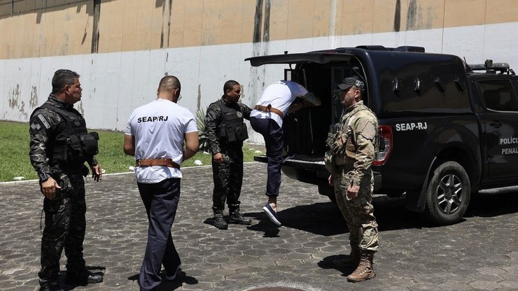 Chefes%20do%20CV%20s%C3%A3o%20enviados%20ao%20pres%C3%ADdio%20mais%20vigiado%20do%20Brasil