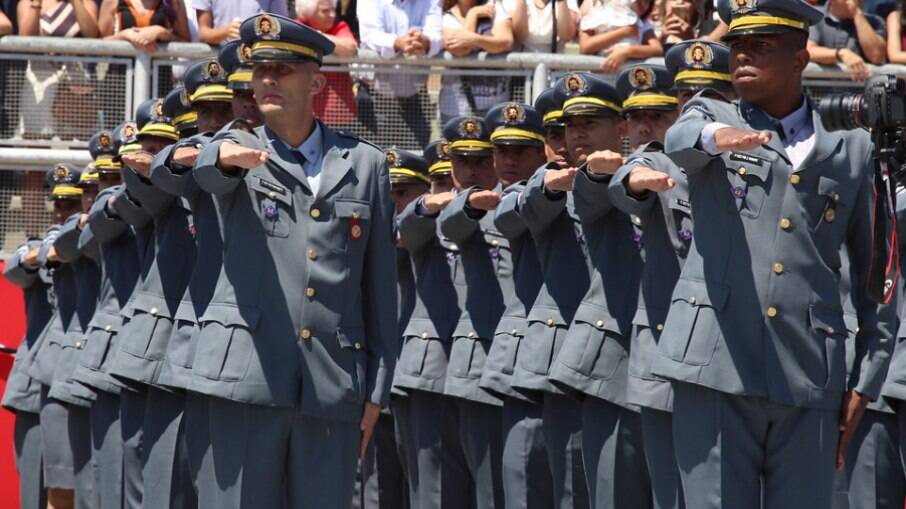 PDT aciona Ministério Público para apurar politização das policias militares