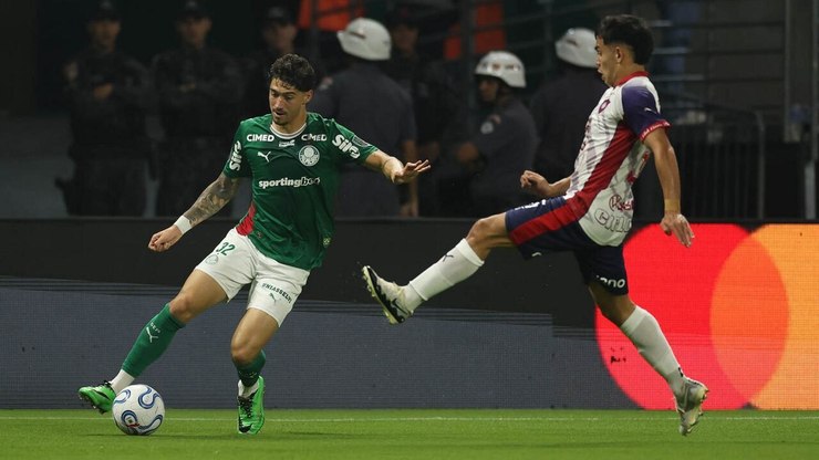 Palmeiras sofre gol no fim e cede empate ao Cerro Porteño na Libertadores