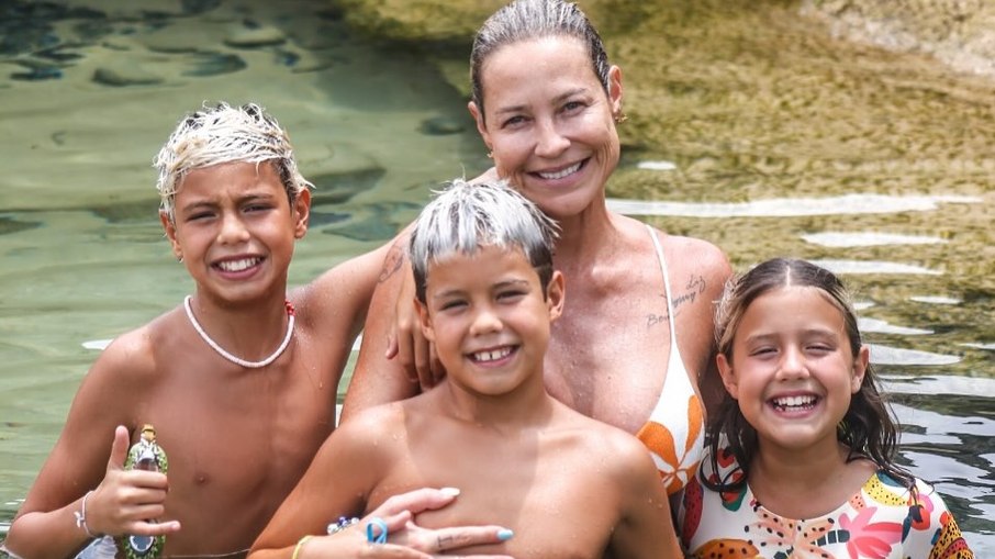 Luana Piovani e seus filhos