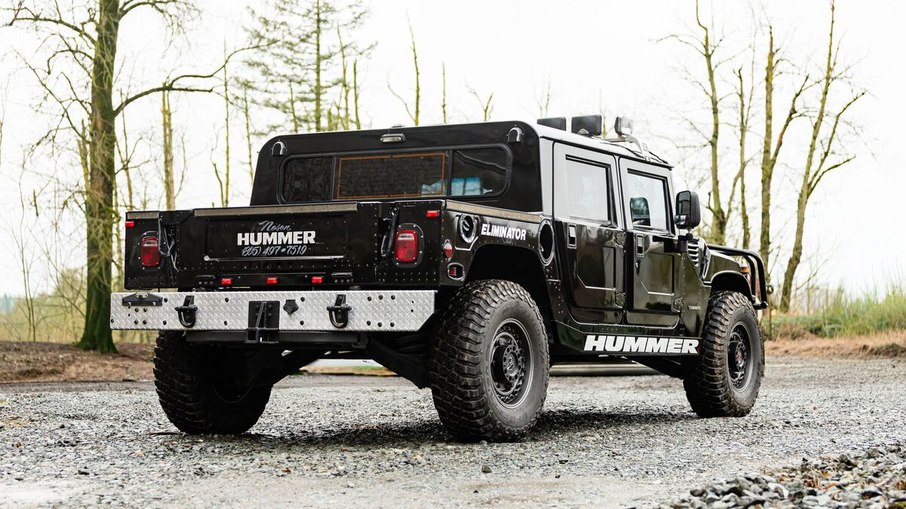 Hummer H1 do Tupac vai a leilão
