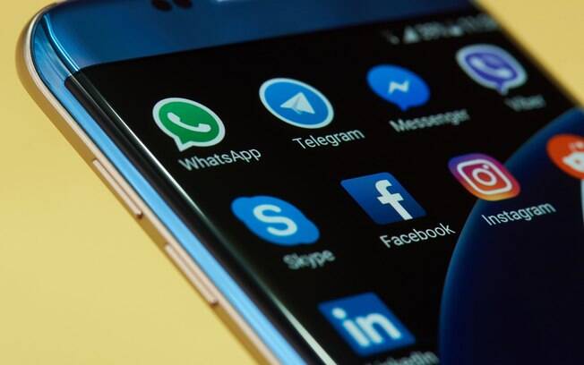 Diversos aplicativos, como WhatsApp, Facebook e Instagram, estão com problemas nesta quarta-feira