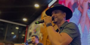 Cantor sertanejo é internado na UTI após diagnóstico de leucemia